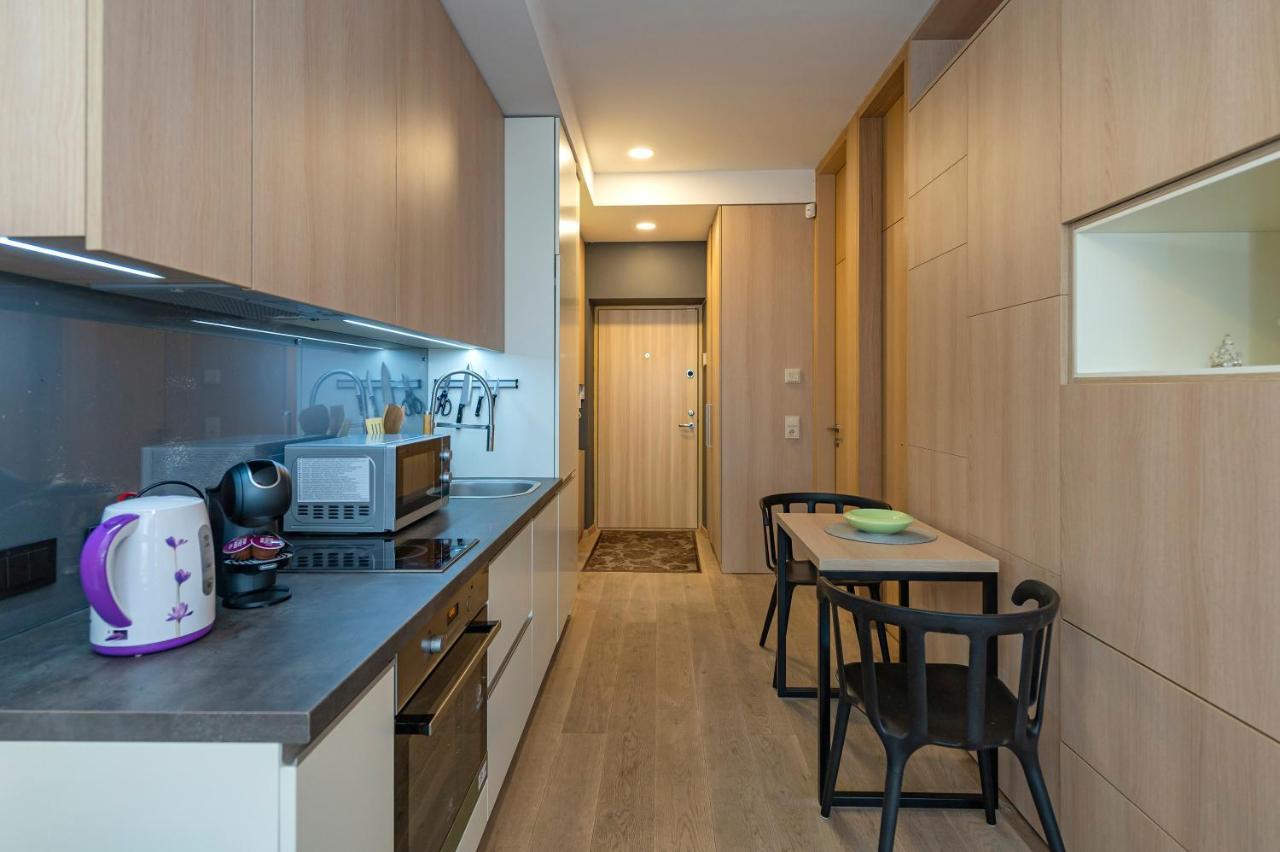 Deluxe River View Apartment By Polo Apartment คอนัส ภายนอก รูปภาพ