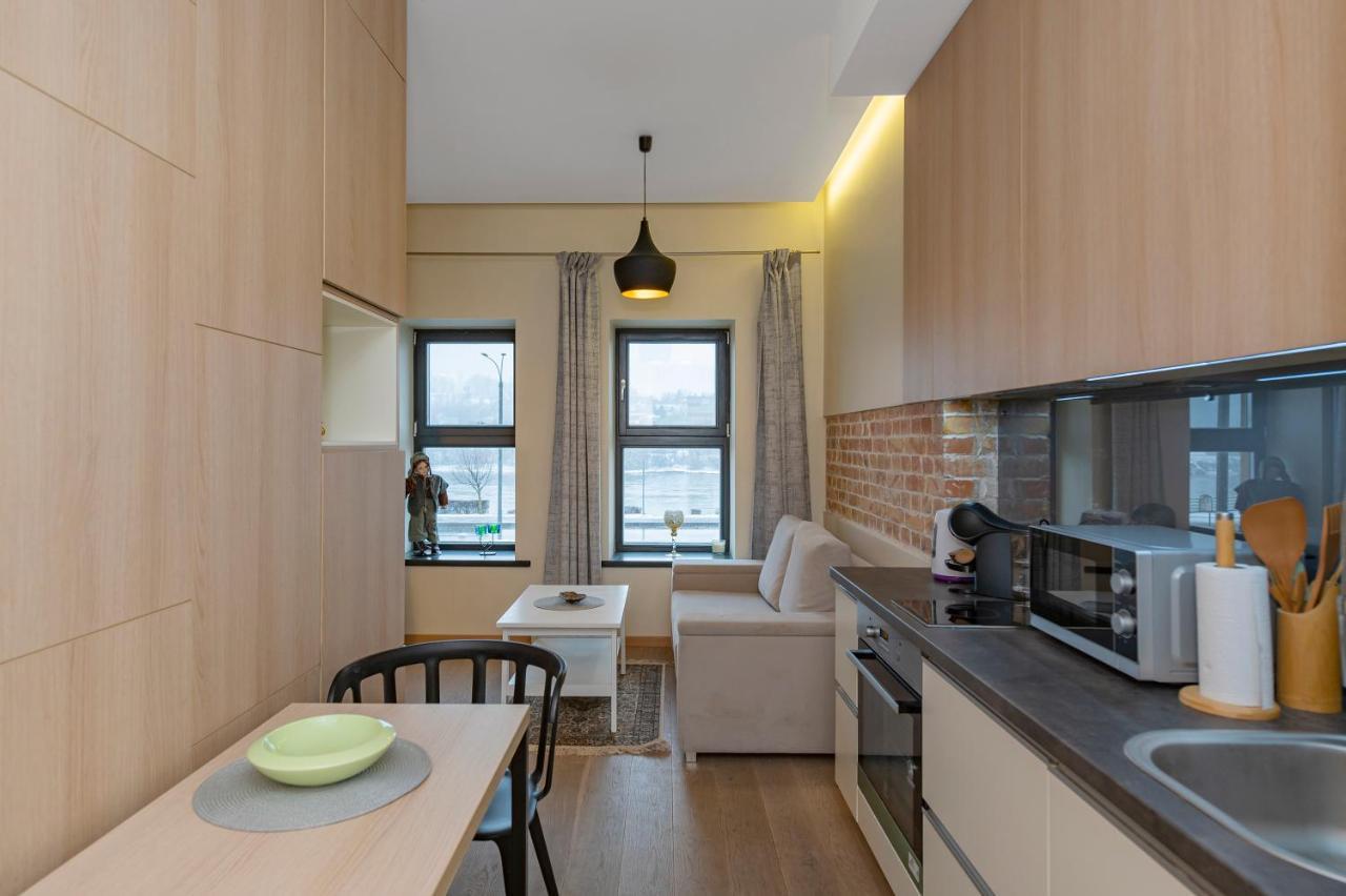 Deluxe River View Apartment By Polo Apartment คอนัส ภายนอก รูปภาพ